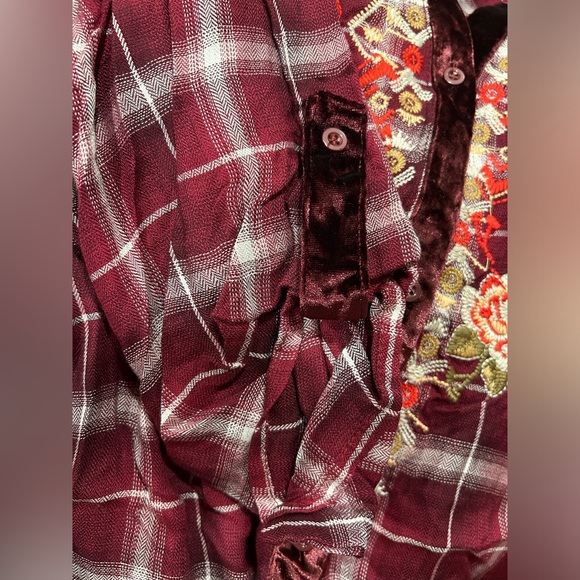 NWT plaid embroidered with velvet button up- multiple sizes! - Picture 3 of 5